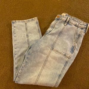 Universal Thread jeans